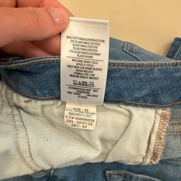 Joe's Jeans Boot Cut Denim - Picture 11 of 11